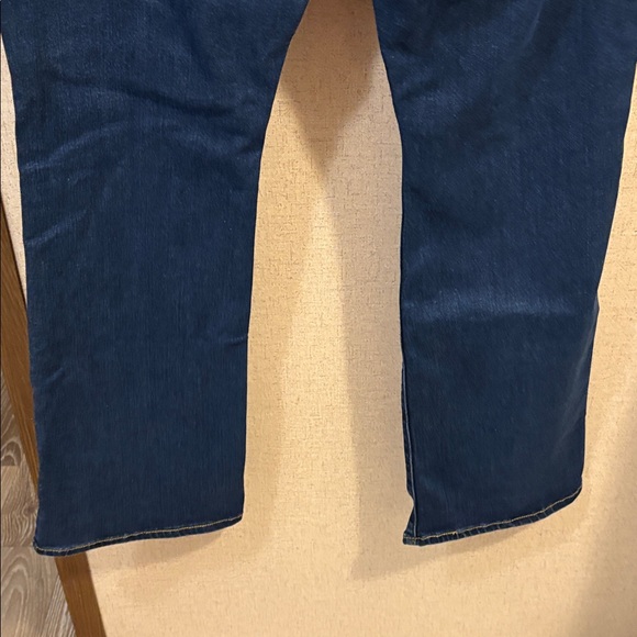Levi's Dark Blue Flare & Wide Leg Jeans - Picture 4 of 5